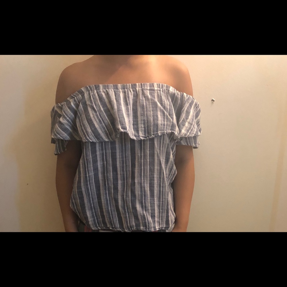 Off- the shoulder